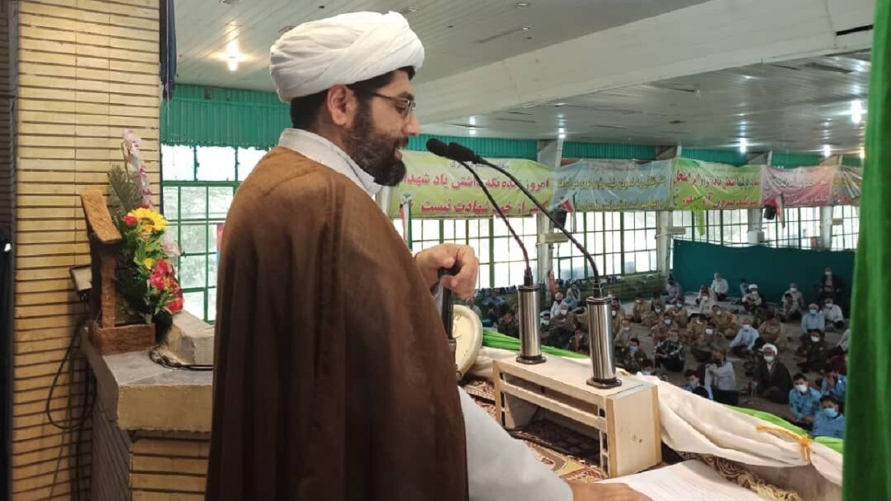 برگزاری جشن‌ها برای ایجاد نشاط و شادی در جامعه موثر است