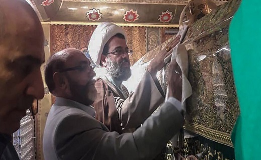 غبارروبی مزار حضرت مسلم (ع) با حضور مسئولان آستان مقدس قم+تصاویر