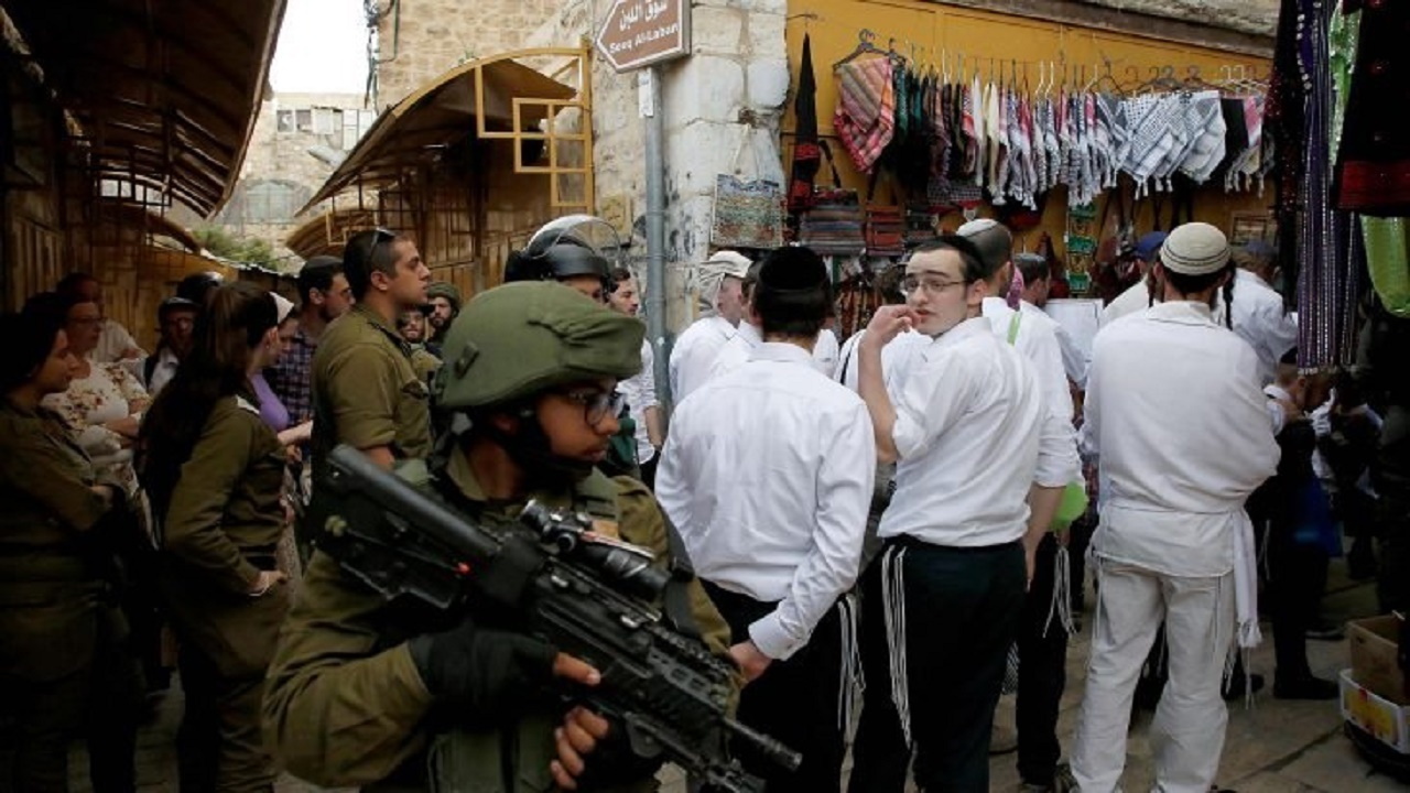 تجمع فلسطینی‌ها نزدیک الخلیل در محکومیت جنایات رژیم صهیونیستی