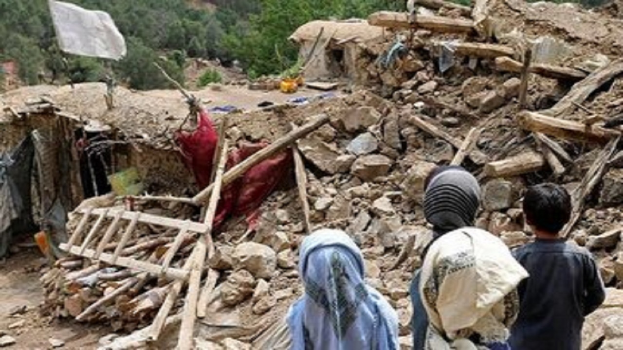 پیام همدلی شاعر ایرانی تقدیم به زلزله‌زدگان افغانستان + فیلم