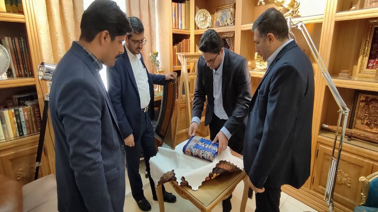 جلوگیری از خام فروشی سنگ‌های تزیینی باحمایت از هنرمندان گوهرتراش