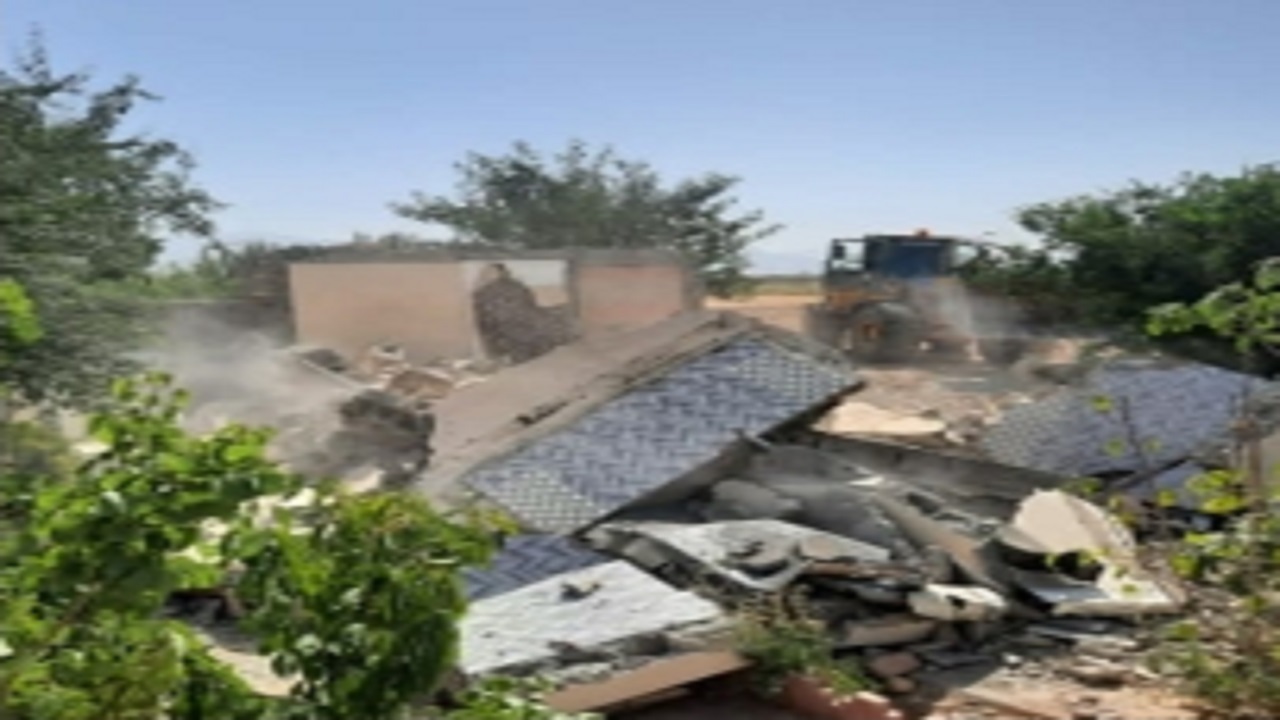 قلع و قمع ۹ بنا‌ی غیرمجاز در آبیک