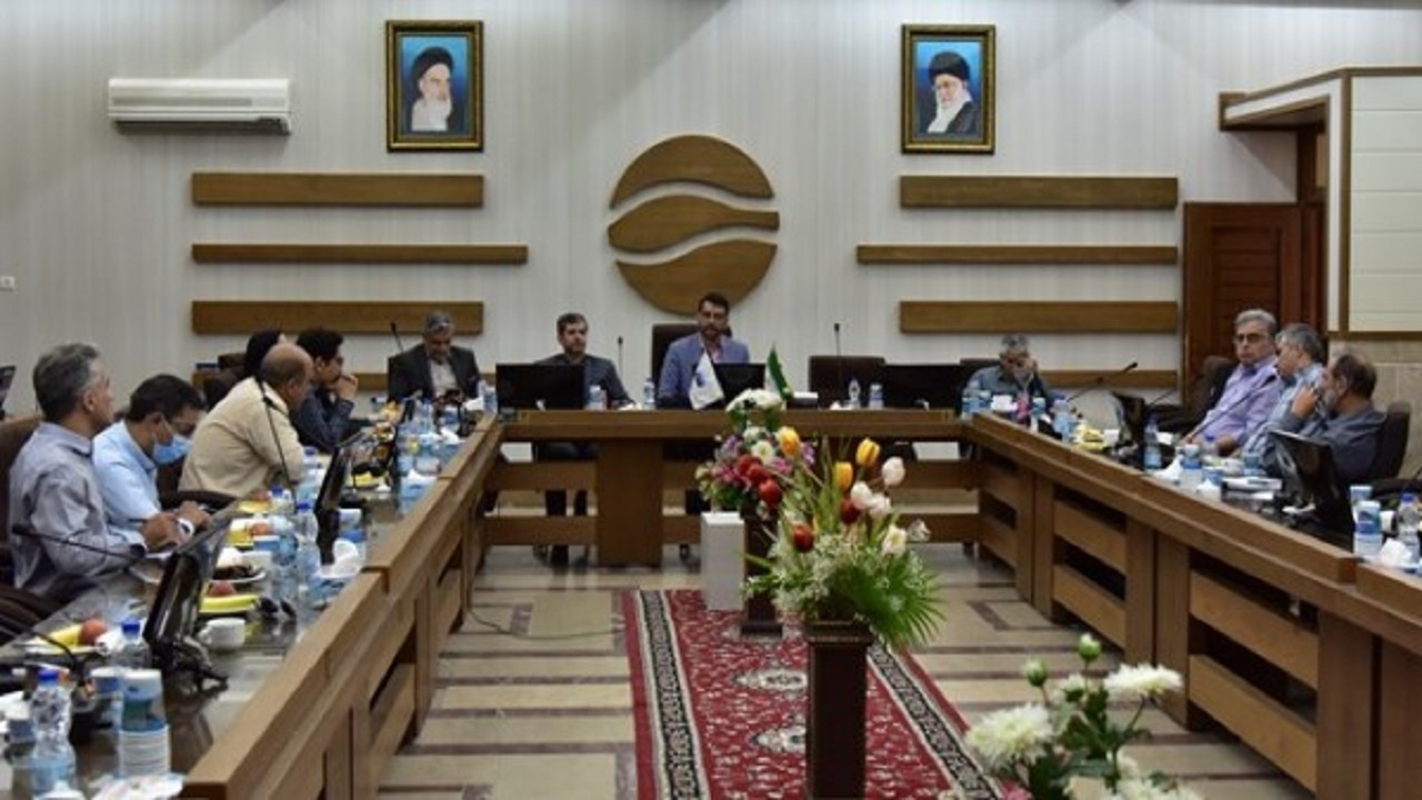 حفظ آبخوان اصفهان با تامین حداقل آب