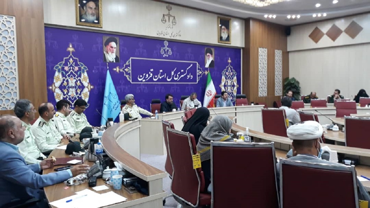 تجلیل از فعالان حوزه پیشگیری از وقوع جرم در استان قزوین