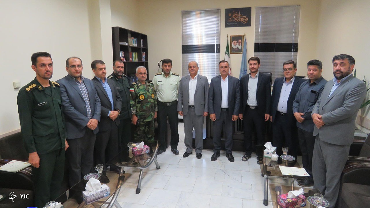 دیدار سرپرست فرمانداری مهاباد با مجموعه دستگاه قضایی