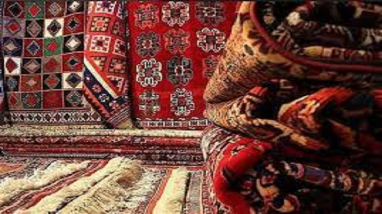 نمایش دستبافته‌های ایرانی در قزوین
