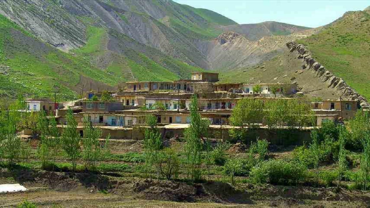 تصاویری از طبیعت تابستانی روستای ایدلیک