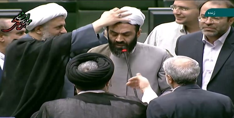 تحقیق و تفحص از طرح&zwnj;های انتقال آب؛ خشکسالی و اختلاف نظر نمایندگان اصفهان و چهارمحال و بختیاری