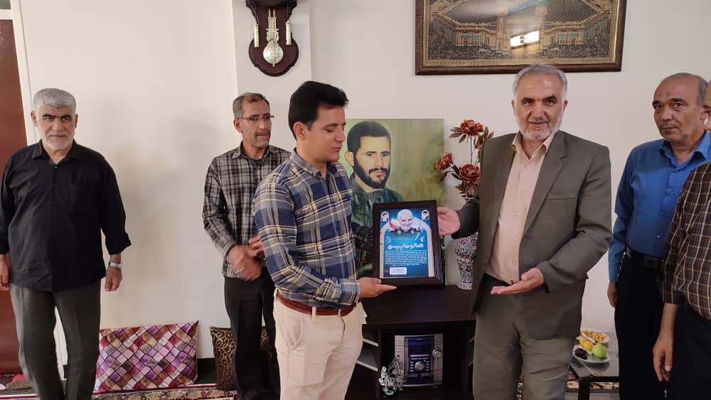 شهید سهرابی فرمانده و جوانی انقلابی بود