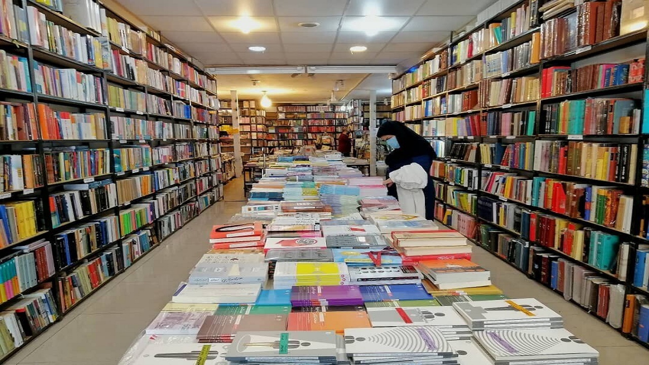 اهدای بیش از ۲ هزار نسخه کتاب به کتابخانه‌های عمومی شهرستان ملایر