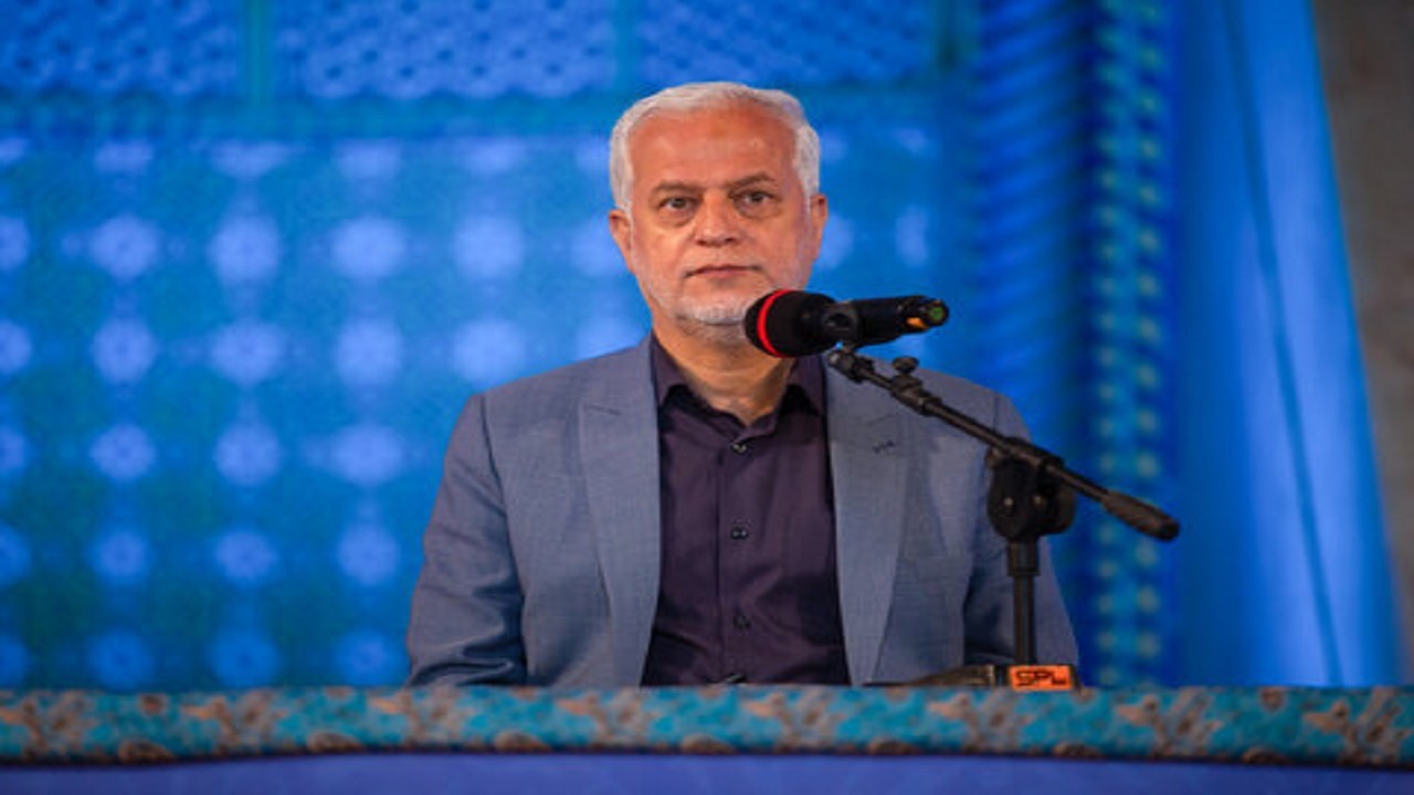مشکلات شهرداری‌ها را در سطح ملی پیگیری می‌کنم