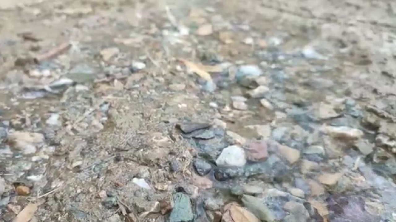 مشکل هدر رفت آب آشامیدنی در روستای تکه نهاوند تا دو روز دیگر برطرف می شود