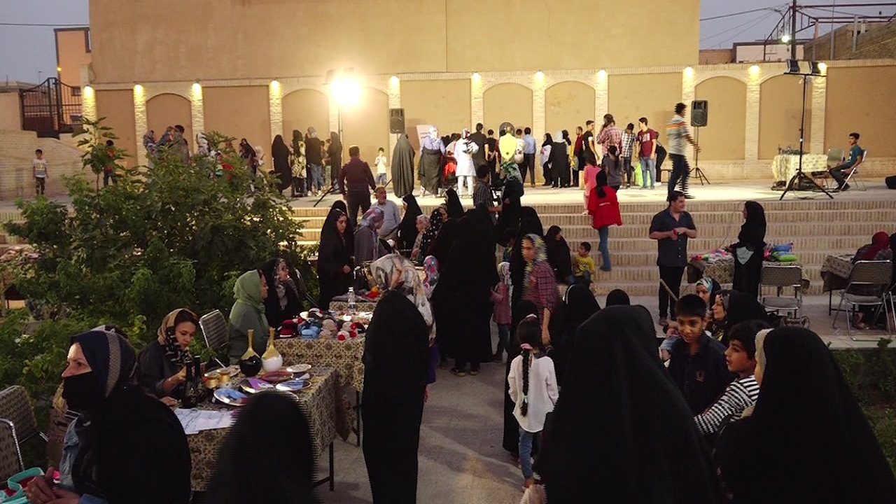 مشاغل خانگی ضامن درآمد پایدار برای زنان خانه دار