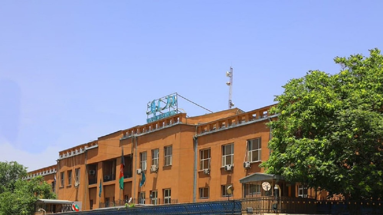آمریکا و طالبان روی مکانیسم استفاده از ذخایر ارزی افغانستان گفت‌وگو می‌کنند
