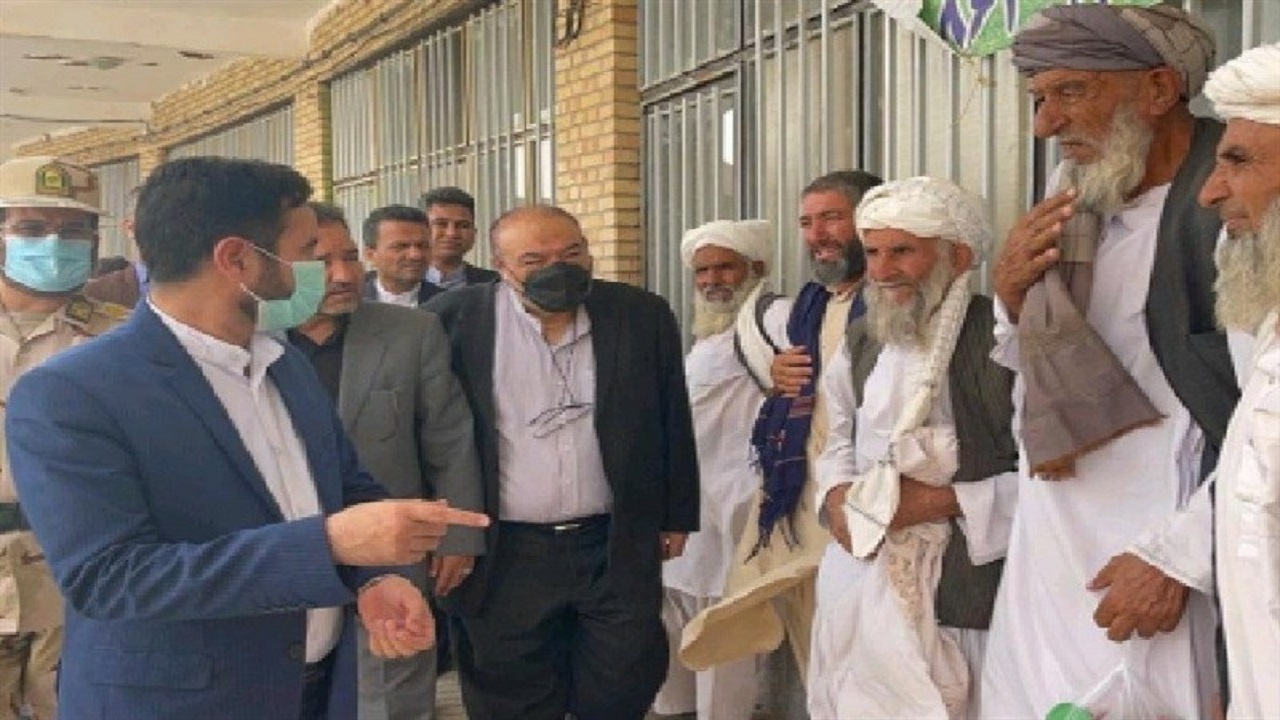 بازدید معاون وزیر امور خارجه از بازارچه مرزی یزدان