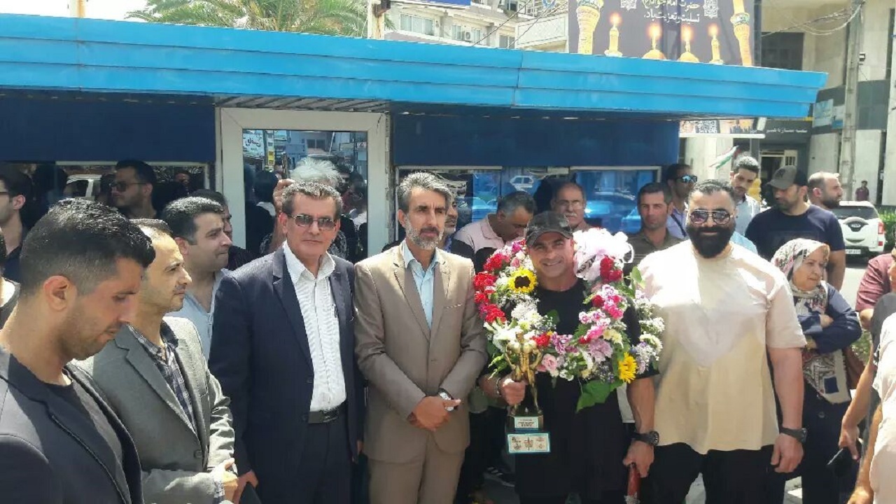 استقبال بابلسری‌ها از قهرمان پرورش اندام