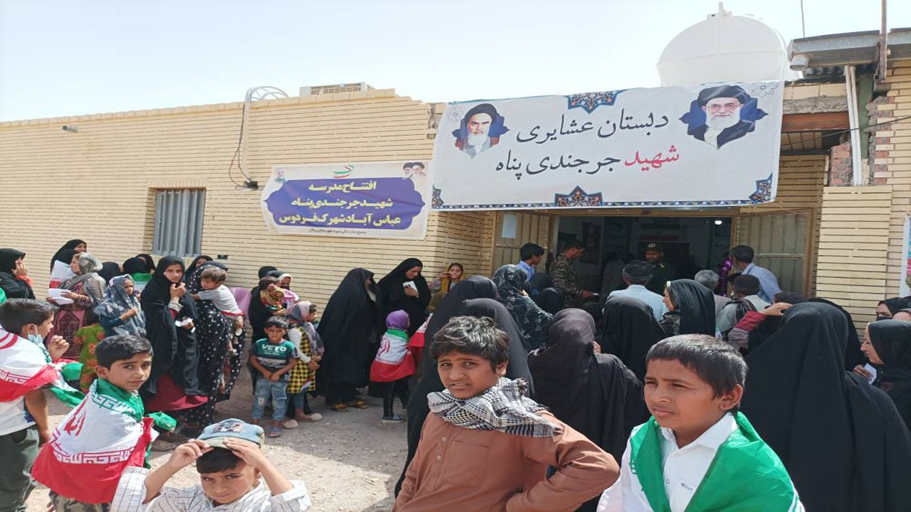 افتتاح ۴۴۷پروژه محرومیت زدایی در ریگان