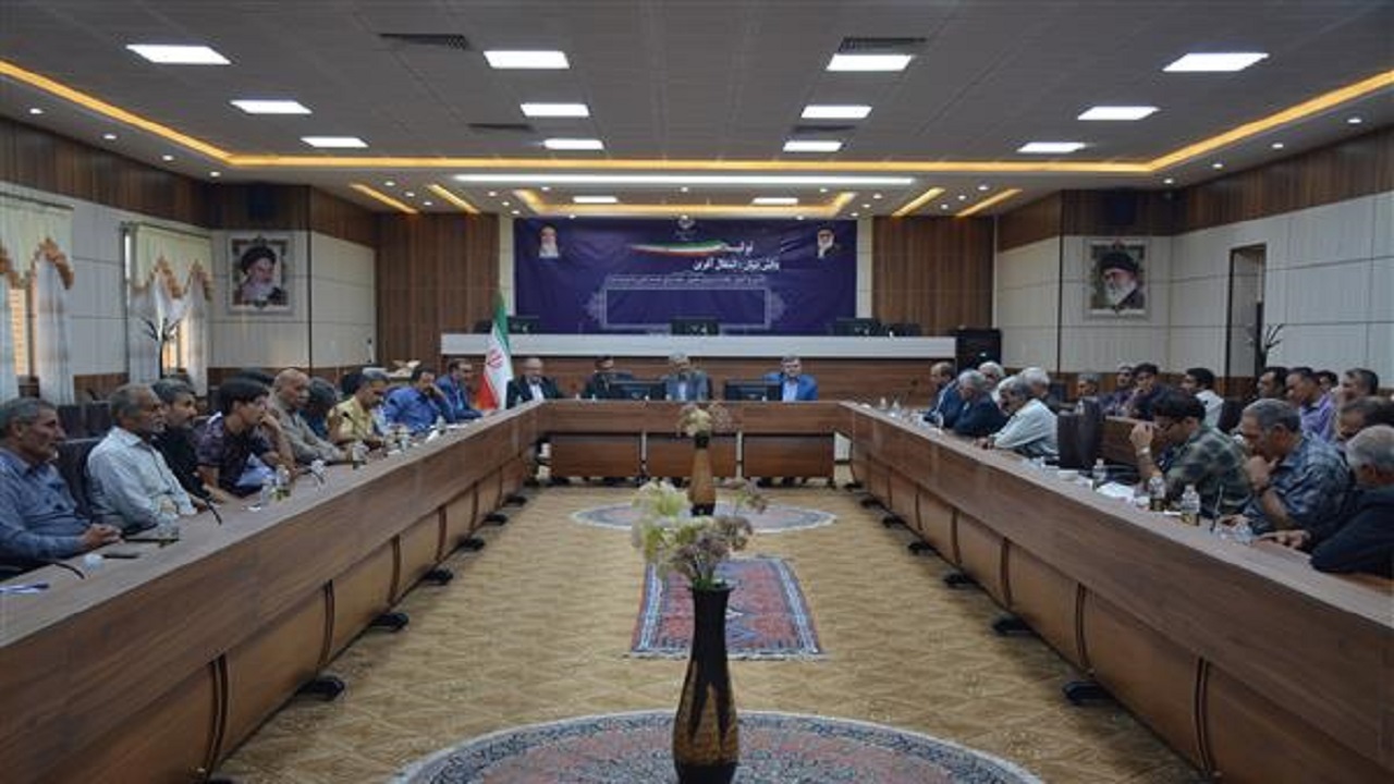 مسائل و مشکلات مالیاتی اصناف بروجن بررسی شد