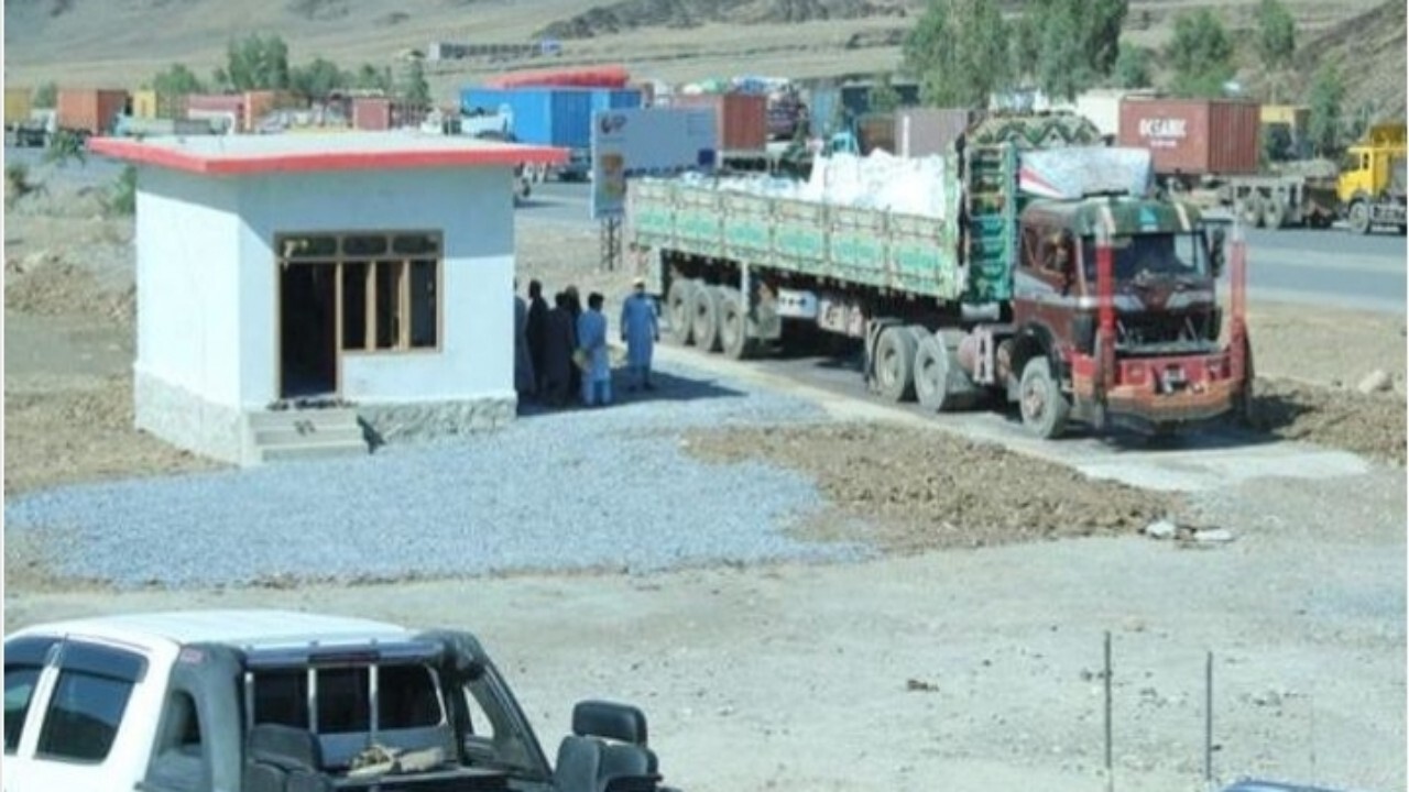ترازوی کامپیوتری درگذرگاه تورخم نصب شد