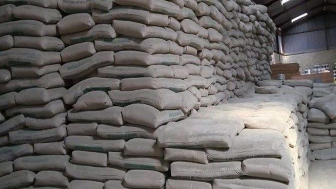 ۵۰ تُن مصالح ساختمانی احتکاری در اسلام آبادغرب کشف شد