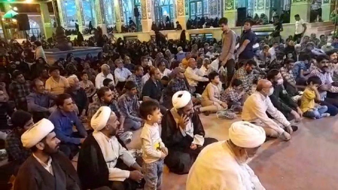 هشت سال دفاع مقدس کوچک شده از عاشورا و کربلا بود