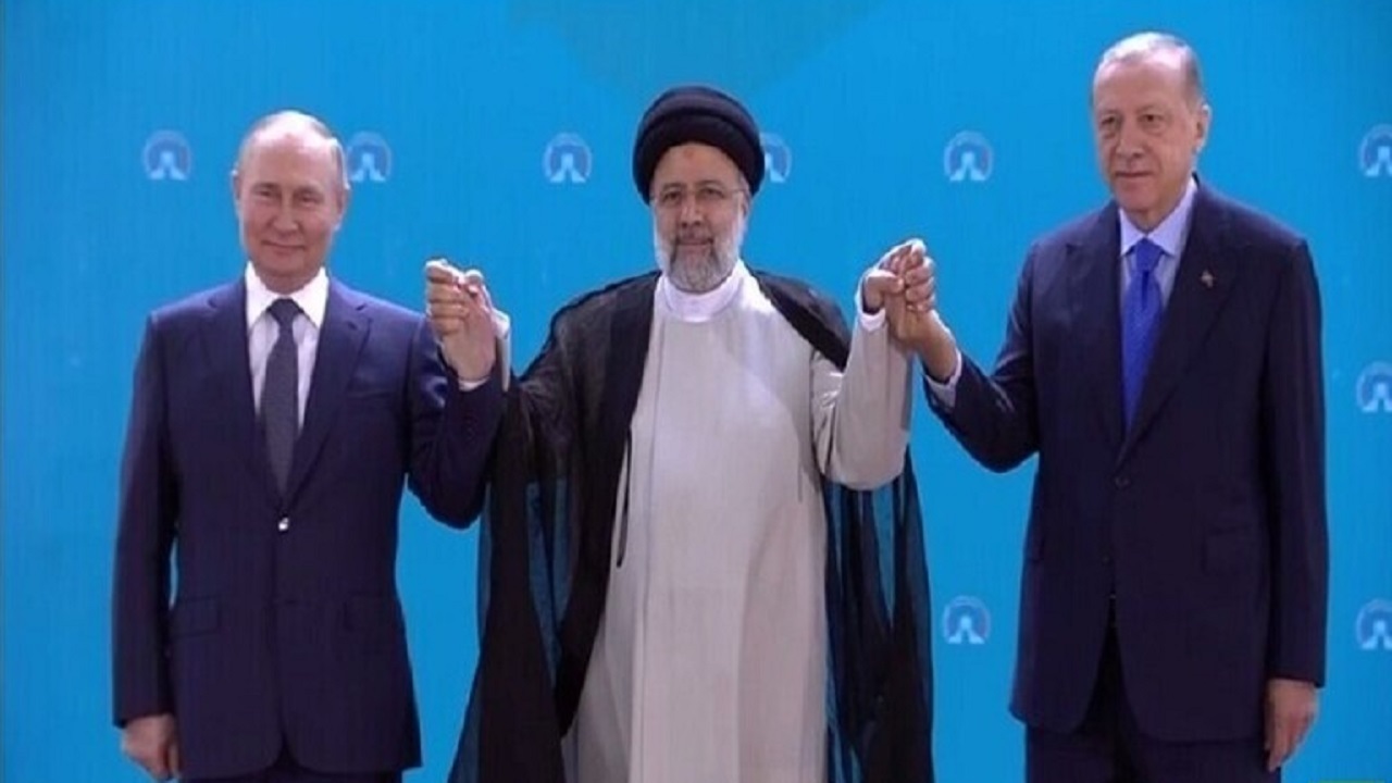 انتقاد آلمان از اردوغان برای حضور در عکس سه نفره با پوتین و رئیسی