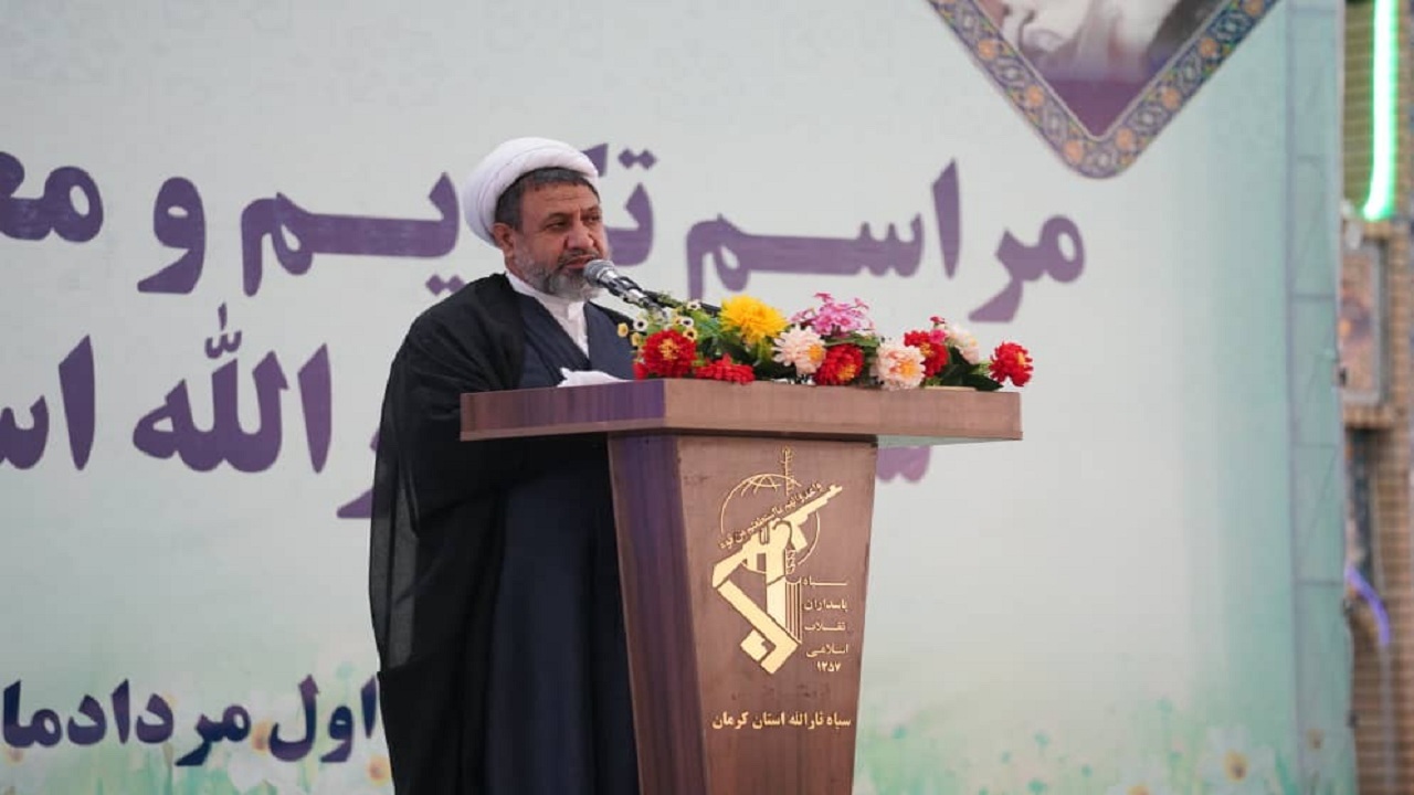 سپاه خار چشم دشمنان شده است