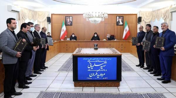 مشارکت‌نامه احداث دو مجتمع پالایشگاهی عظیم امضا شد