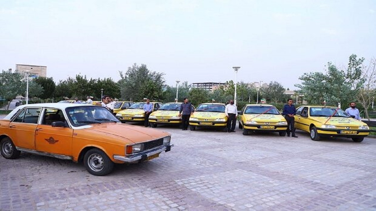 نوسازی ۴۰۰ دستگاه تاکسی فرسوده در قم
