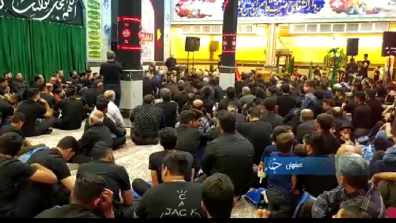 سقاخوانی نوش‌آبادی‌ها در سوگ شهدای کربلا