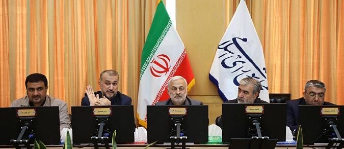 پاسخ‌های وزیر خارجه در مورد ۴ سوال، نمایندگان را قانع نکرد