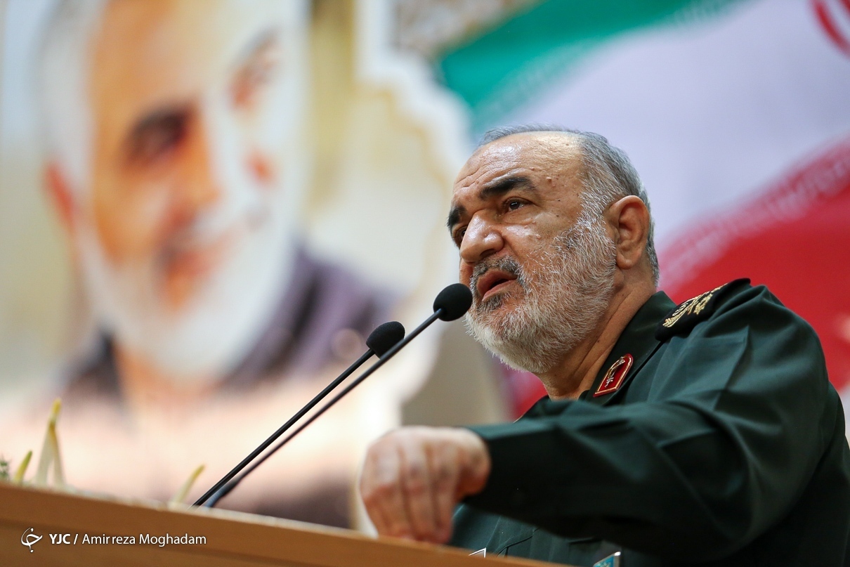 سرلشکر سلامی: فضای مجازی میدان بزرگ جنگ ما و استکبار است