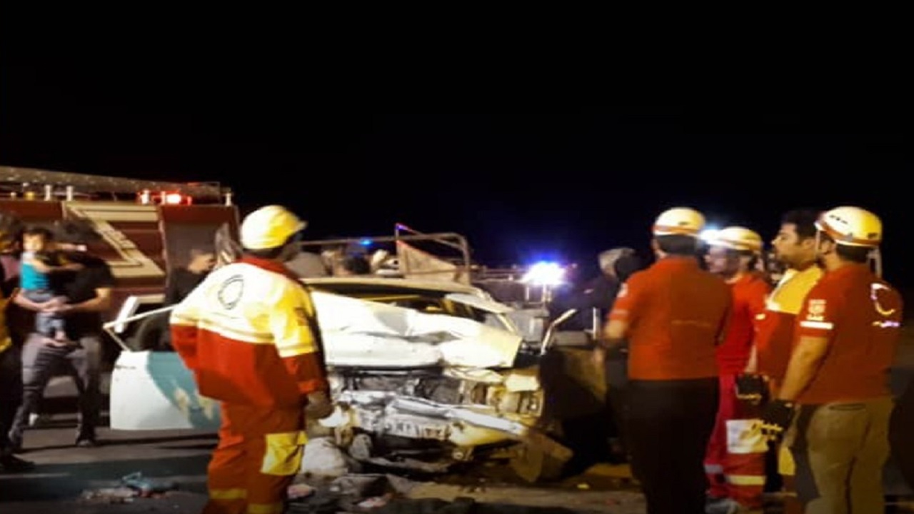 جان باختن ۳ نفر و مصدومیت ۸ نفر در محور بیرجند - اسدیه