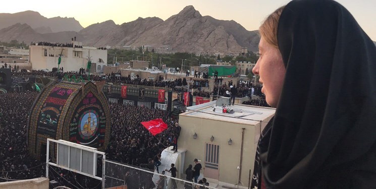 واکنش عکاس انگلیسی به بارش باران در روز عاشورا