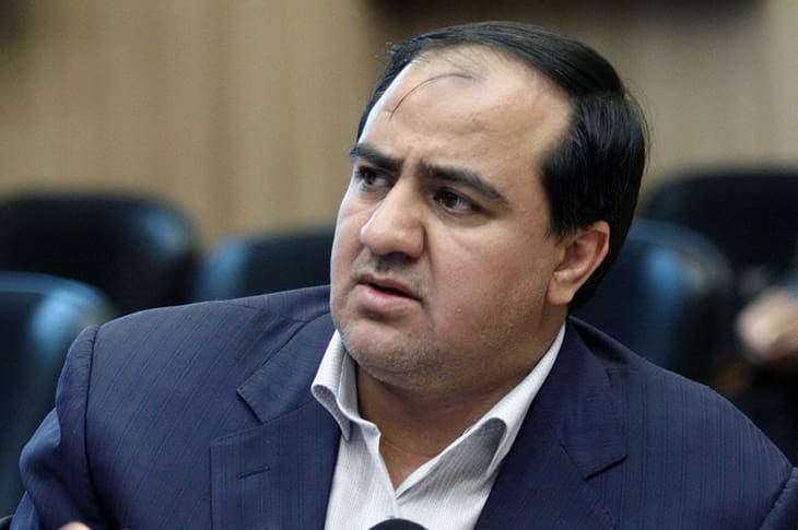 موضوع سگ‌های ولگرد شفاف است