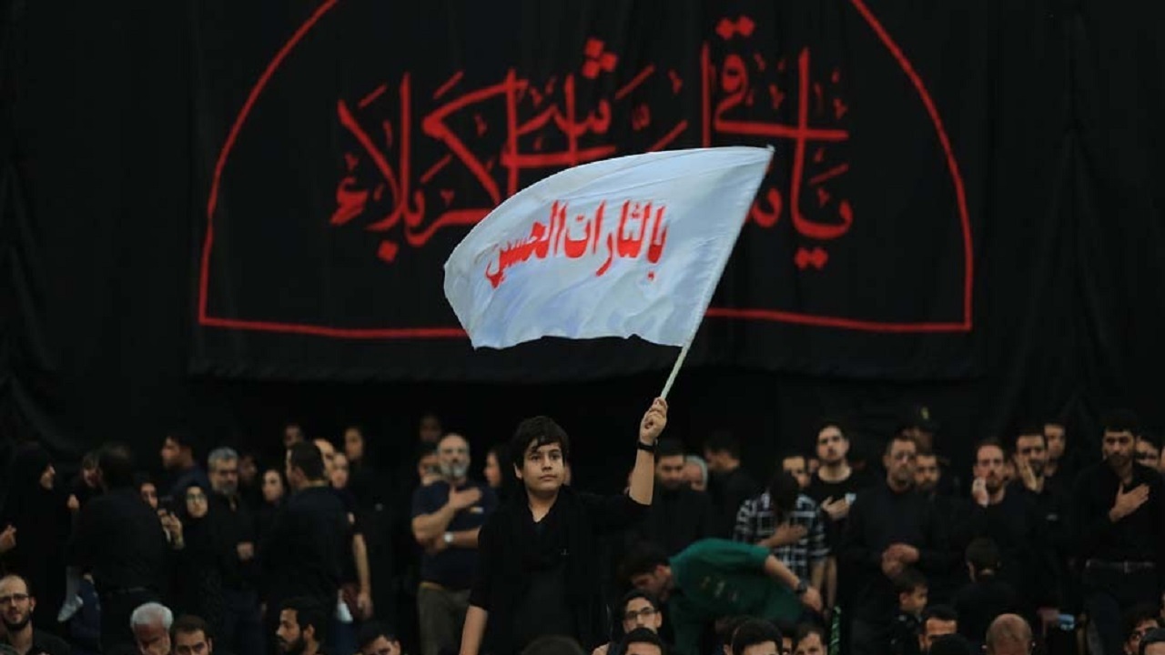 فیلمی از مراسم عزاداری دهه نخست محرم در شیراز
