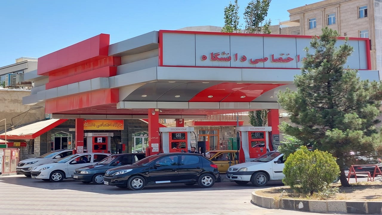 تجهیز دوباره همه جایگاه‌های استان همدان به کارت آزاد بنزین