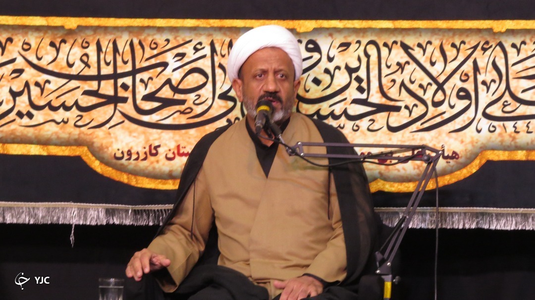 بزرگترین شعار عاشورا عزت خواهی و عزت طلبی است