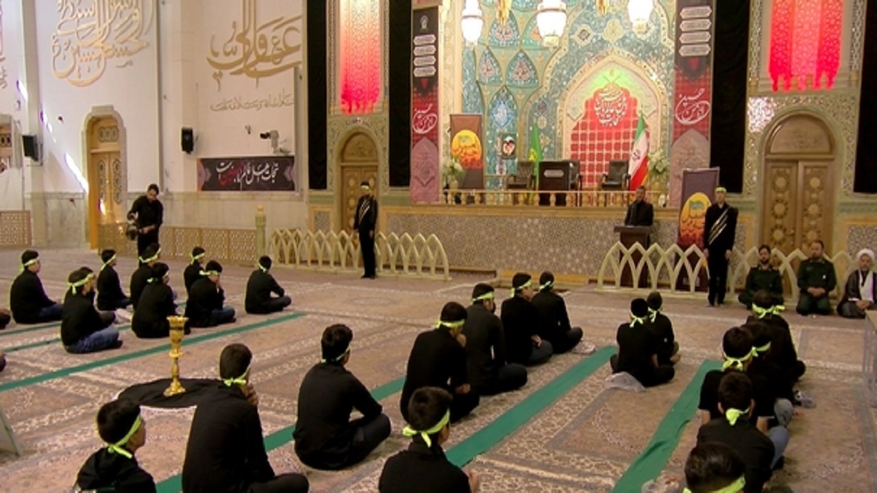 سوگواره احلی من العسل در حرم حضرت معصومه (س) برگزار شد