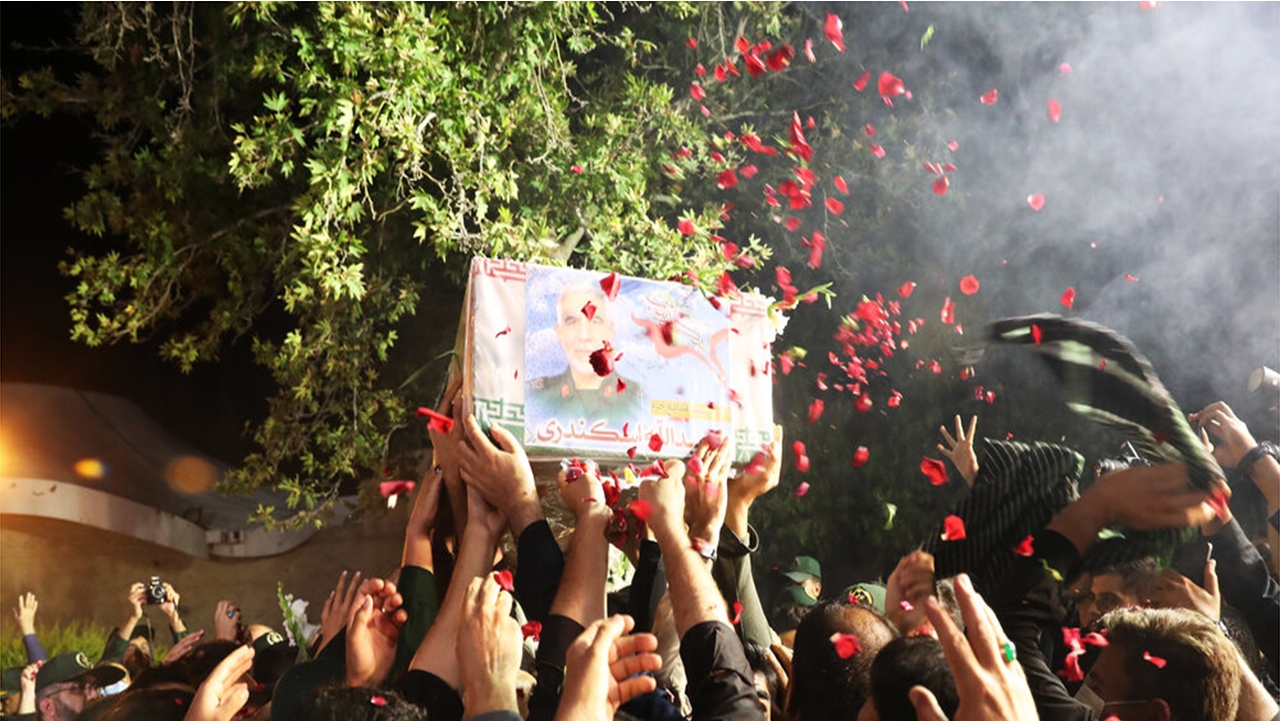 پیکر مطهر شهید اسکندری وارد شیراز شد