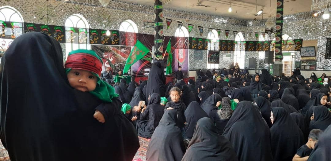 مراسم شیرخوارگان حسینی در حرم رضوی برگزار شد+فیلم