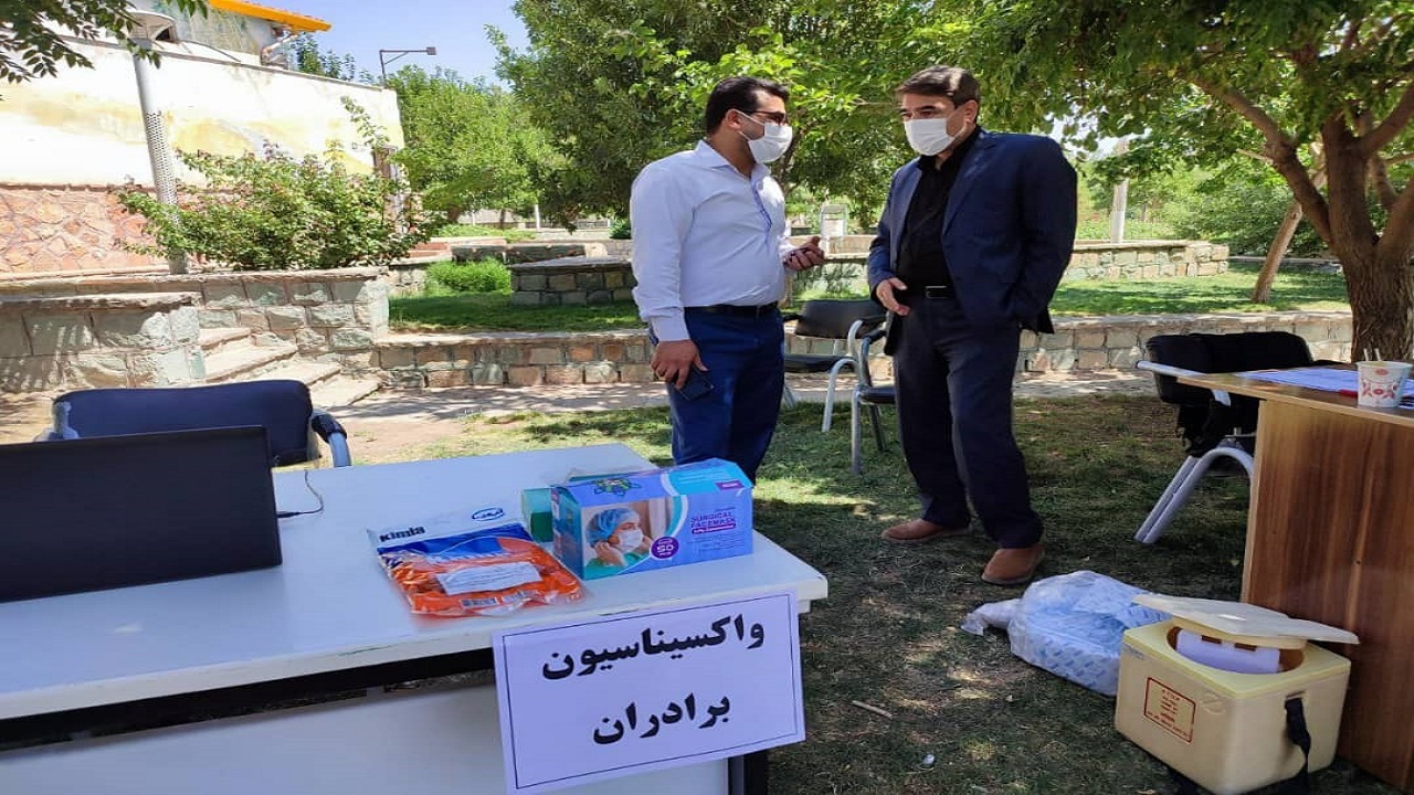 ایجاد مرکز واکسیناسیون سیار در شهر دستجرد