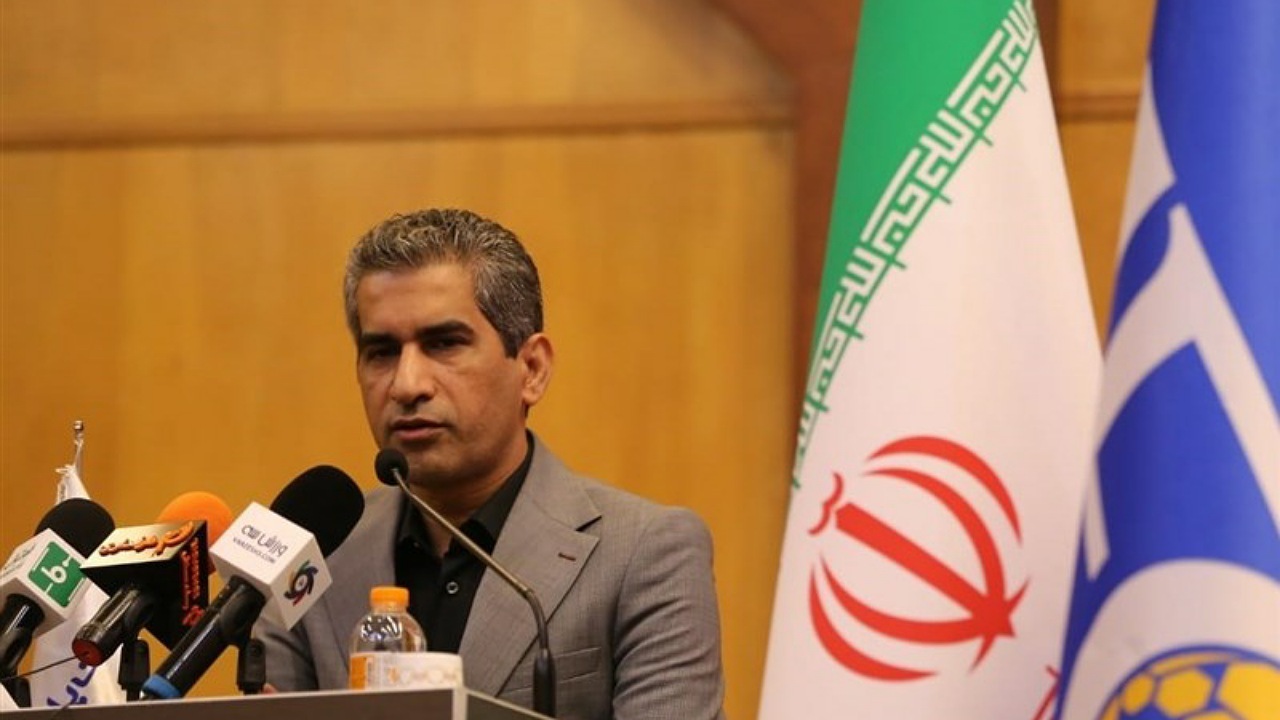 دو دستگی ملی پوشان را تحمل نمی کنیم/ فدراسیون در انتخابات مستقل عمل می کند