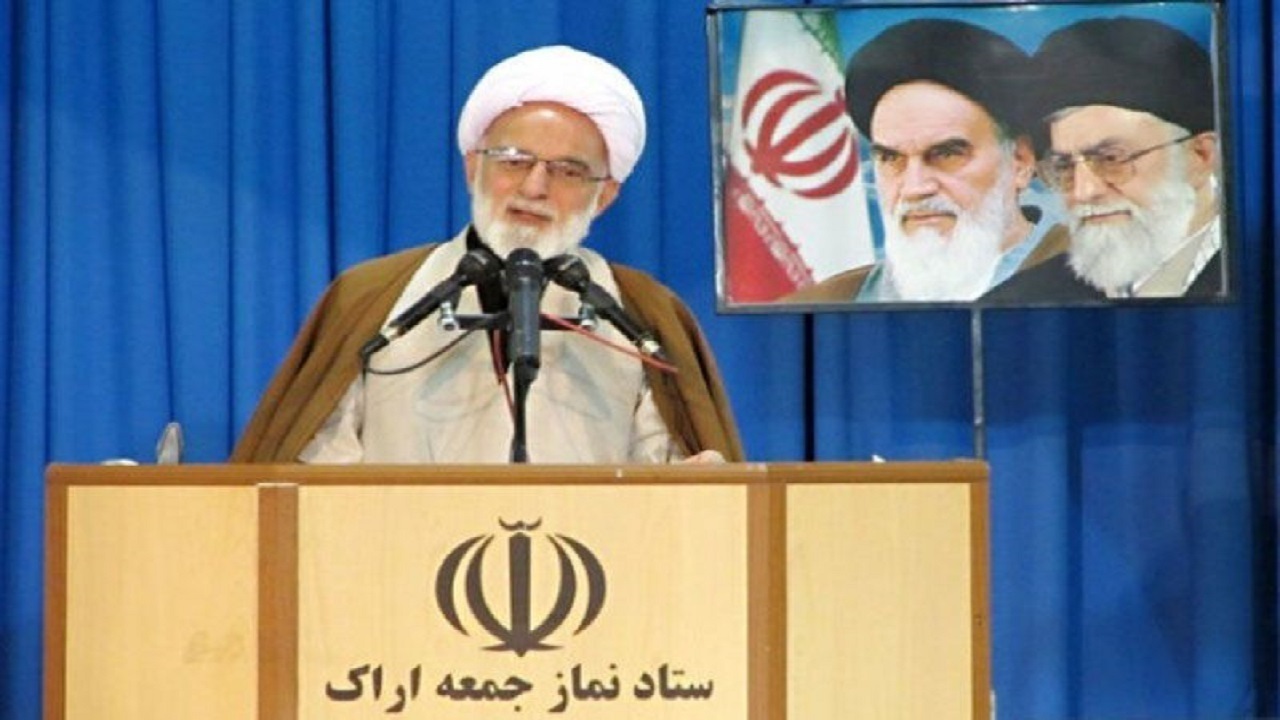 آیت الله دری:  آلودگی هوای اراک  آزار دهنده است