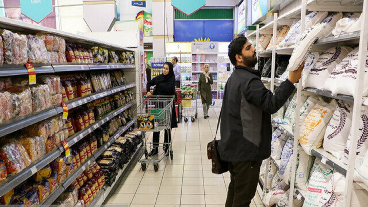 هیچ زمانی نمی‌توان اقتصاد را دستوری پیش برد