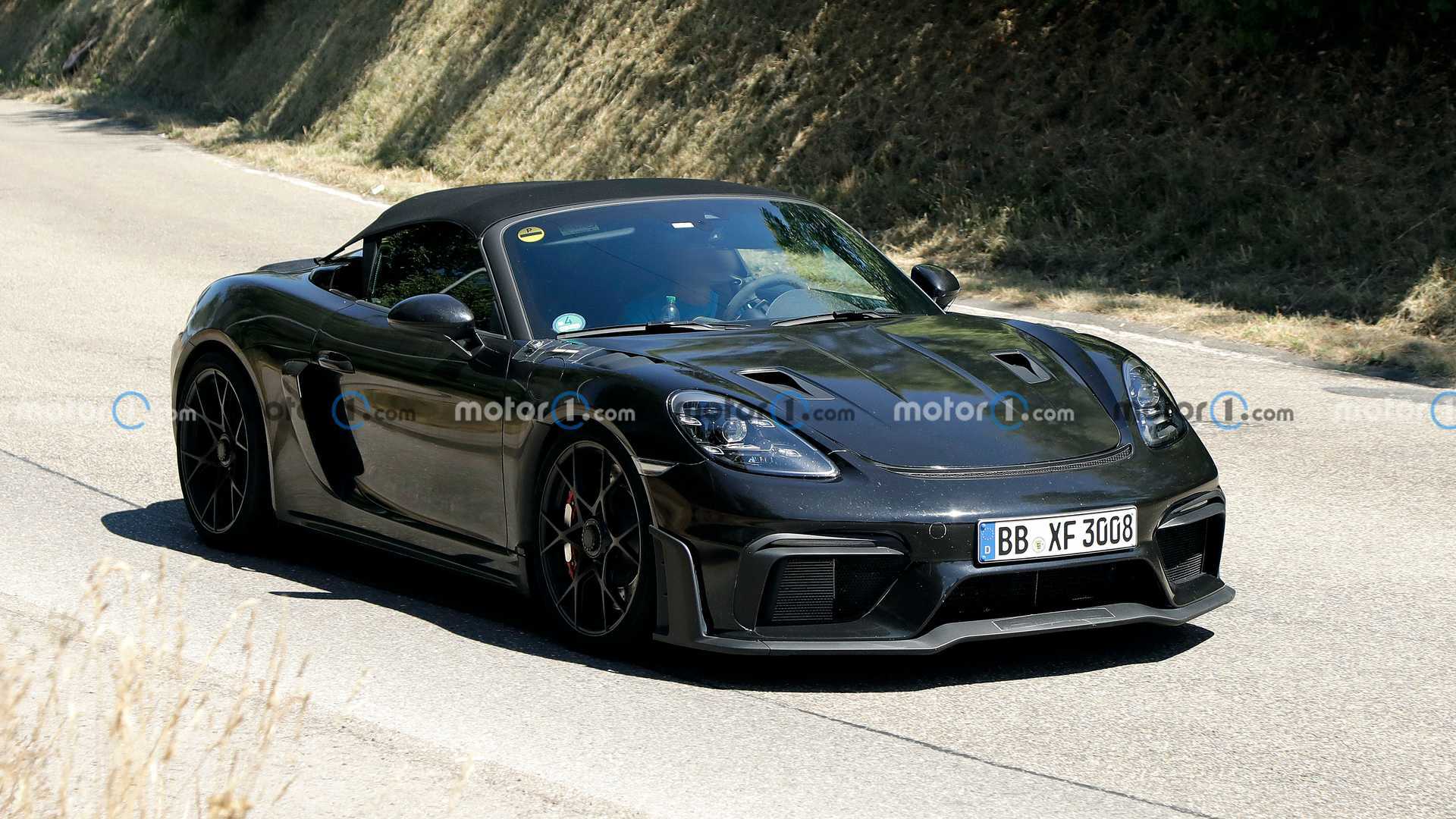 خودروی Porsche 718 Boxster Spyder RS