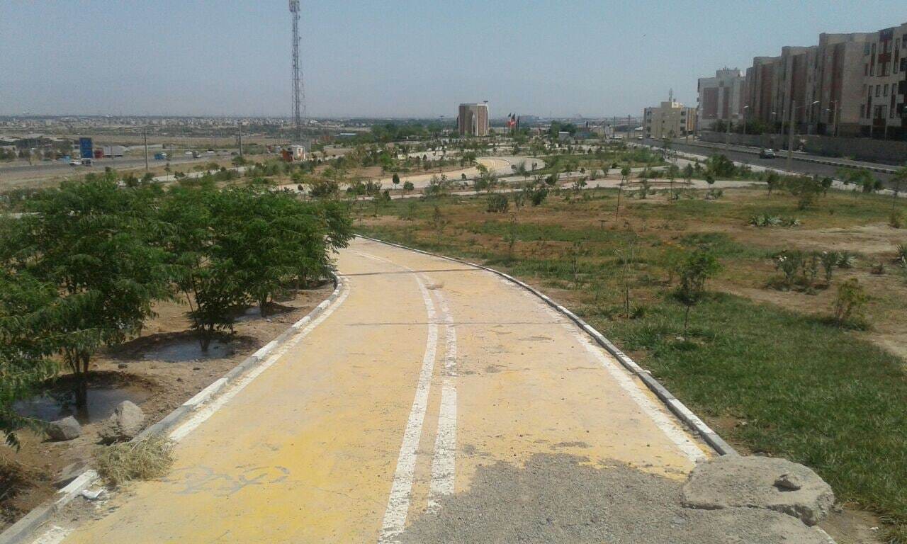 ایجاد امکانات رفاهی درخواست ساکنان فاز دوم شهرک آبشناسان + تصاویر