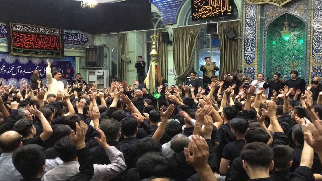 پخش زنده مراسم شام غریبان مهاجرین افغانستانی مقیم تهران و مشهد + فیلم
