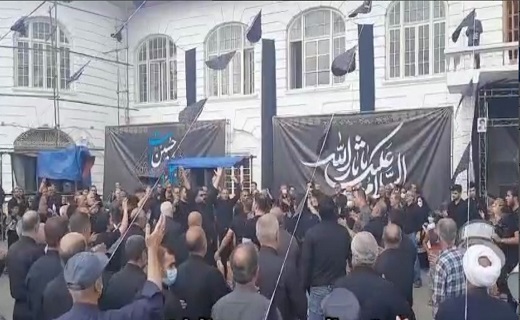 تجمع عزاداران حسینی در پیاده راه فرهنگی رشت