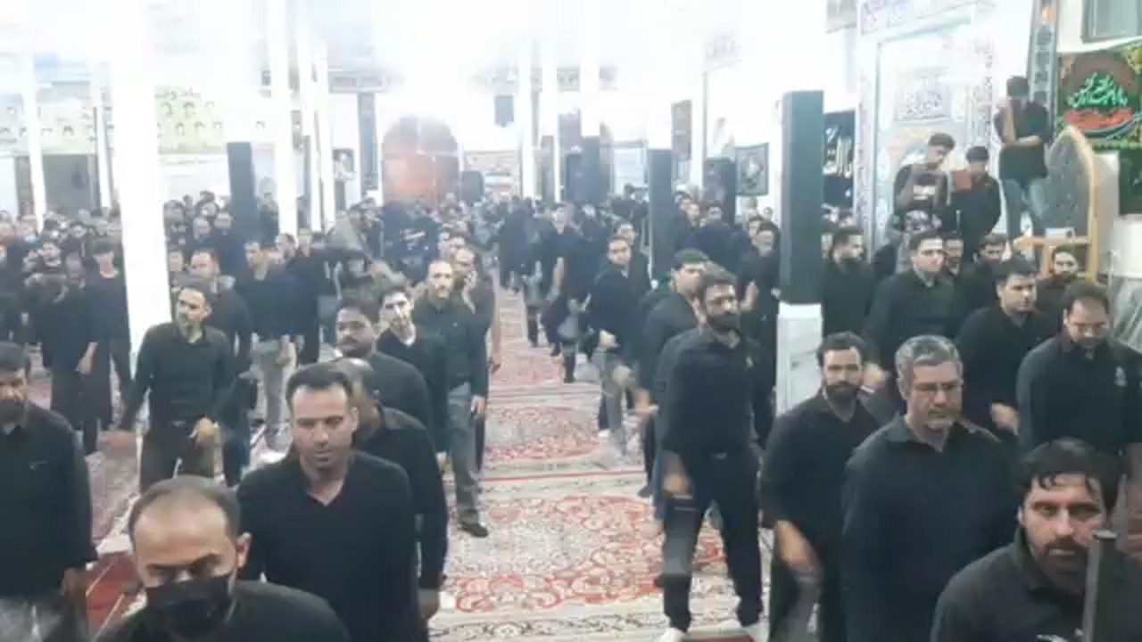 برگزاری مراسم شب عاشورا در روستای بیهود + فیلم
